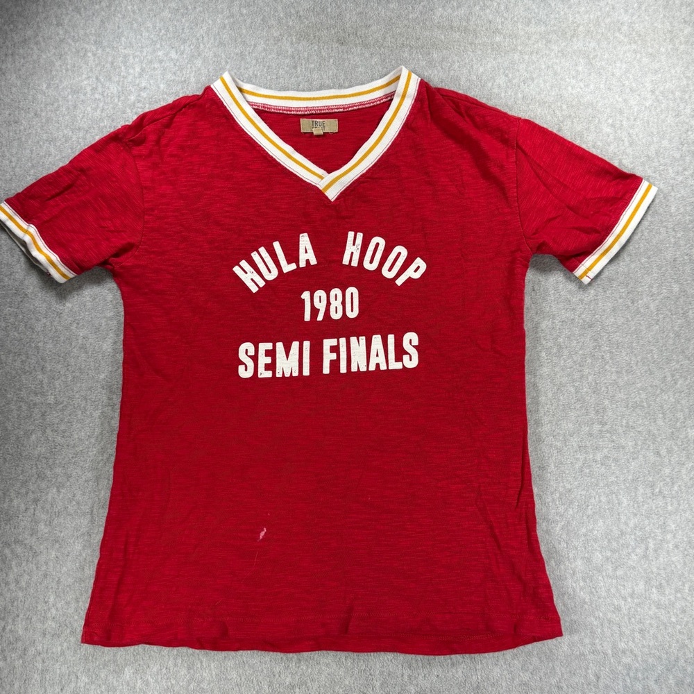 True Craft 1980 Hula Hoop Champ - Vneck - M‎